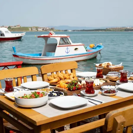 Ferahi Evler فندق Ayvalı