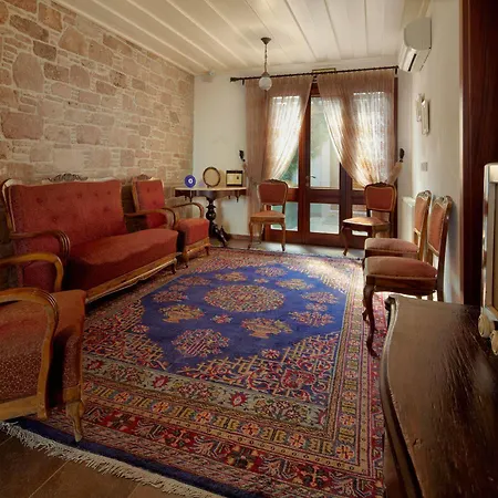 فندق Ferahi Evler Ayvalı