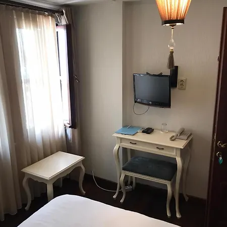 فندق Ferahi Evler Ayvalı