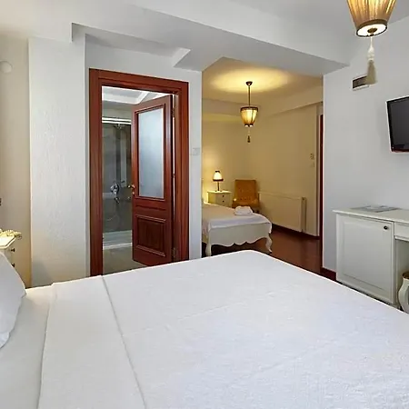 Hotel Ferahi Evler Ayvalı