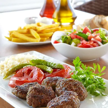 فندق Ferahi Evler Ayvalı