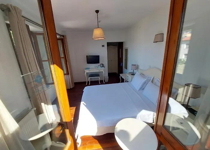 Ferahi Evler מלון